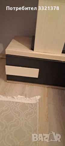 Спалня, скрин,тоалетка и нощни шкафчета, снимка 8 - Спални и легла - 53658484