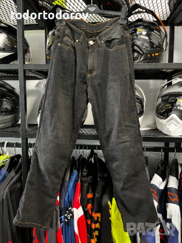 Дамски Мото дънки Course ,протектори и KEVLAR разм26/28 ,като нови 99 лв. / 50.62 €