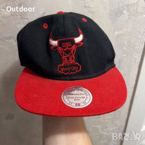 Мъжка шапка с козирка Mitchell and Ness x Chicago Bulls, one size, снимка 5 - Шапки - 46598419