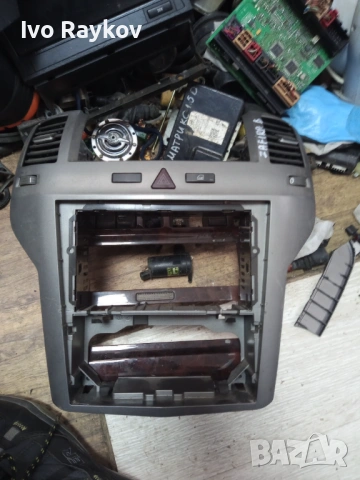 Централна конзола Бутон аварийниOpel Zafira B , GM 13100105