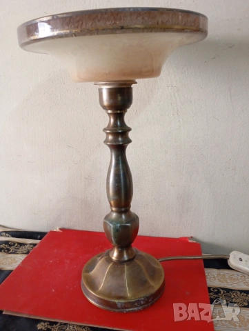 Настолна лампа арт деко