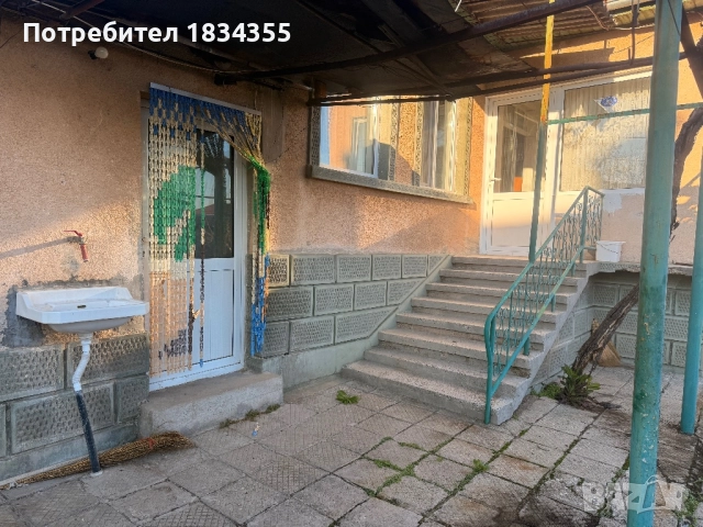 ОТ СОБСТВЕНИК ! Къща с голям двор на тихо и спокойно място 