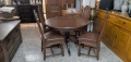 Кръгла дъбова маса + 4 стола, снимка 1