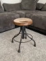 Индустриално Винтидж Столче на Винт, снимка 1