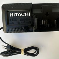 Hitachi UC 18YKSL - Зарядно устройство 14.4-18V, снимка 1 - Други инструменти - 45865117