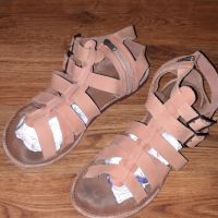 Естествена кожа сандалки ZARA , снимка 1 - Детски сандали и чехли - 45423493