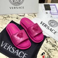 Versace дамски чехли, снимка 9 - Чехли - 45681318