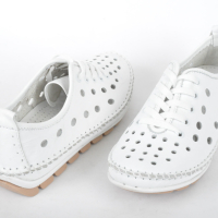 СЕЗОН' 24! Бели дамски обувки от естествена кожа, снимка 3 - Дамски ежедневни обувки - 44937873