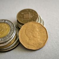 Монета - Чили - 50 песос | 2011г., снимка 2 - Нумизматика и бонистика - 45494521