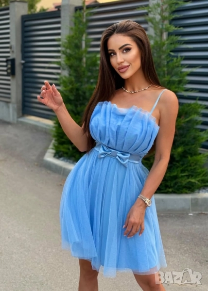 рокля с богат тюл, снимка 1