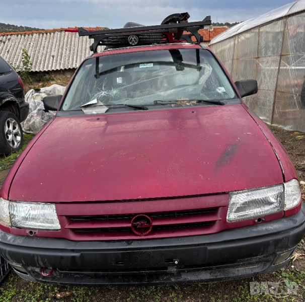 Опел Астра , снимка 1