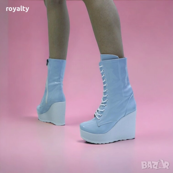 Боти на платформа - син лак, снимка 1