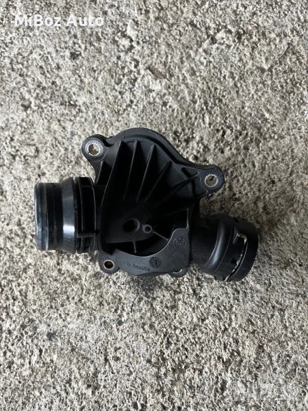 Корпус термостат БМВ Е90 BMW, снимка 1