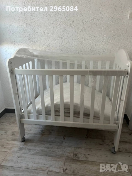 Дървена кошара в бяло, снимка 1