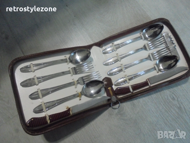 № 8401 Стар туристически комплект прибори – 1300 г. България  