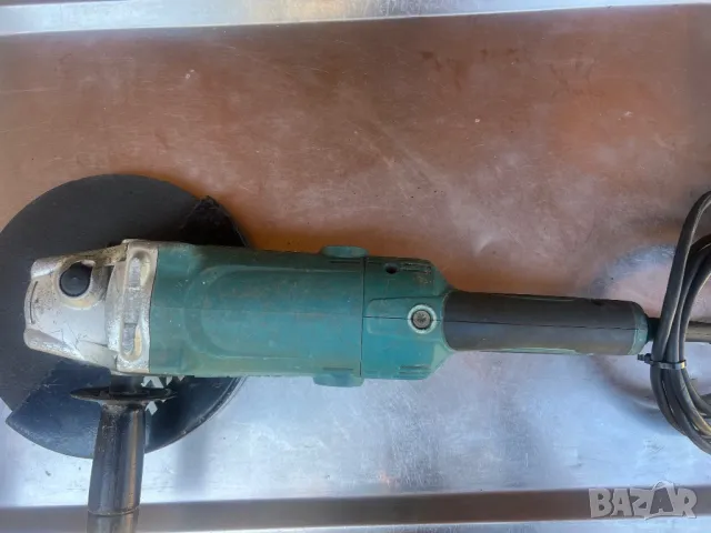 Продавам Ъглошлайф Makita GA9050 / 230 mm, снимка 7 - Други инструменти - 46852531