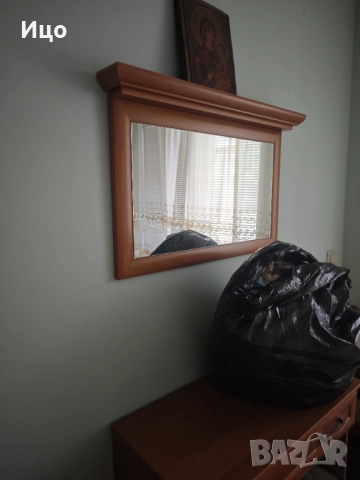 Спалня с матрак гардероб с нощни щкафчета и огледало 160х200 и 130см гардероб, снимка 3 - Спални и легла - 51767122