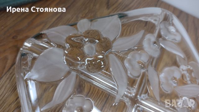 Квадратна купа с 4 отделения за сервиране на ядки/разядки... Walther Glas, серия Carmen, кристалин. , снимка 4 - Аксесоари за кухня - 45698101