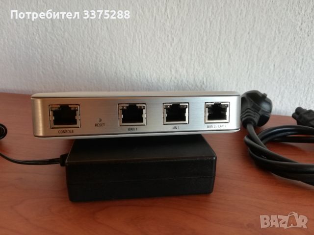 Ubiquiti Unifi Security Gateway USG комутатор gateway/контролери, снимка 2 - Рутери - 45742615