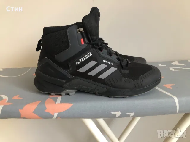 Туристически обувки Adidas Terrex Swift R3 MID GORE-TEX, снимка 8 - Спортни обувки - 48179465