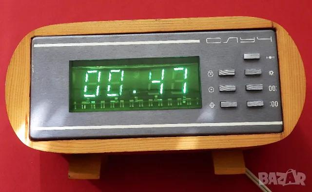 Електронен часовник Случ