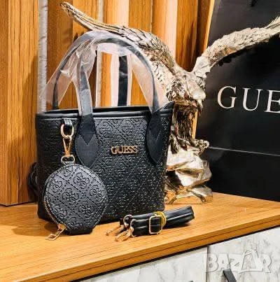 кожена чанта guess , снимка 3 - Чанти - 51119148