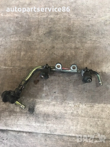 Горивна релса с дюзи за Subaru Forester / Legacy / Impreza 2.0 (2005) 17522AA740