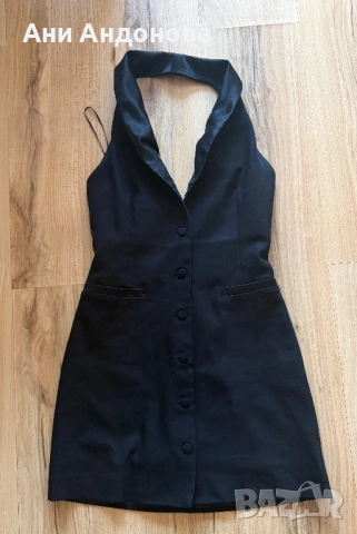 Рокля с гол гръб на Zara 