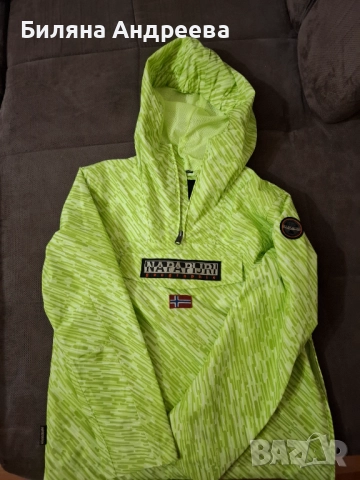 Ветровка napapaijri