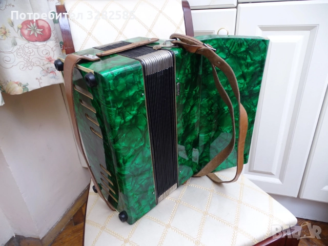 Акордеон Велтмайстер 12 баса, снимка 8 - Акордеони - 52017975