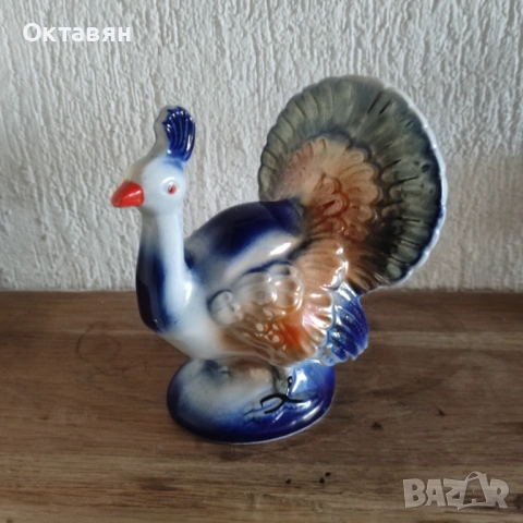 Порцеланова фигурка,фигура паун ЛФЗ