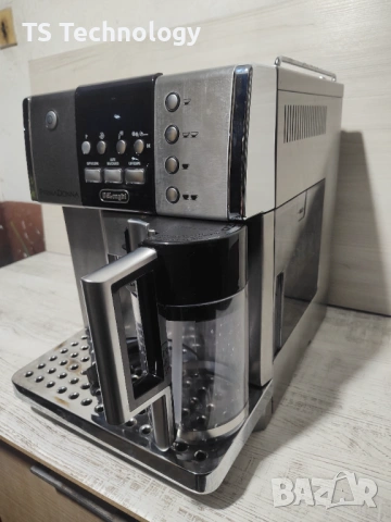 Кафеавтомат - робот Delonghi PRIMADONNA ESAM 6600 с кана / Капучино, снимка 2 - Кафемашини - 53039016