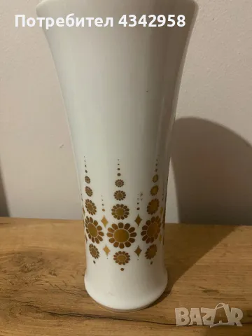 Alka-Kunst Kaiser. Ваза със златен мотив. 1967 г.