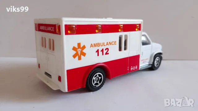 Ambulance Pompier Fire - Majorette 1:43, снимка 4 - Колекции - 47544051