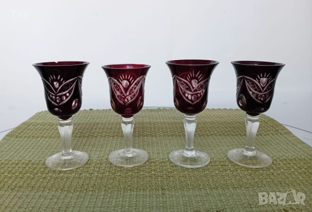 Червен кристал ваза и чаши, снимка 6 - Чаши - 45504067
