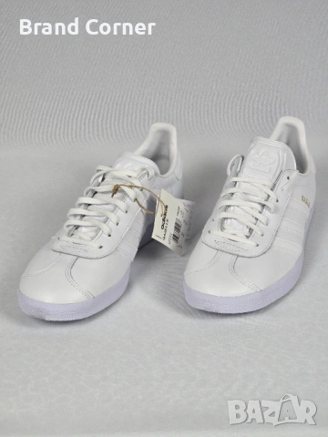 НОВИ Оригинални кожени кецове Adidas Gazelle - Сребристо-бели / РСТ 44