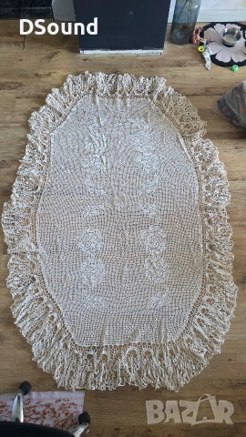 Огромна покривка за маса на една кука