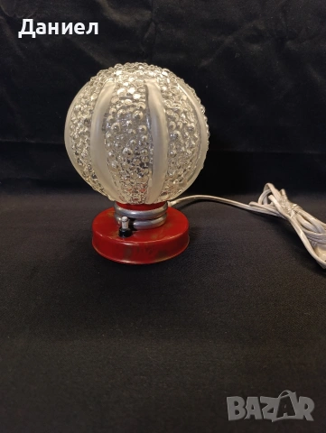 Ретро настолна лампа