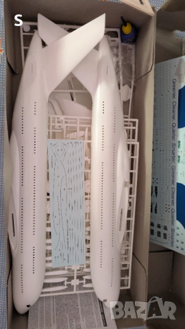 Сглобяем модел Еърбъс А380 Revell, 1:144, снимка 4 - Колекции - 54039928