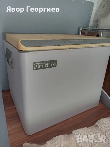 хладилник за кола, снимка 4 - Хладилни чанти - 51223876