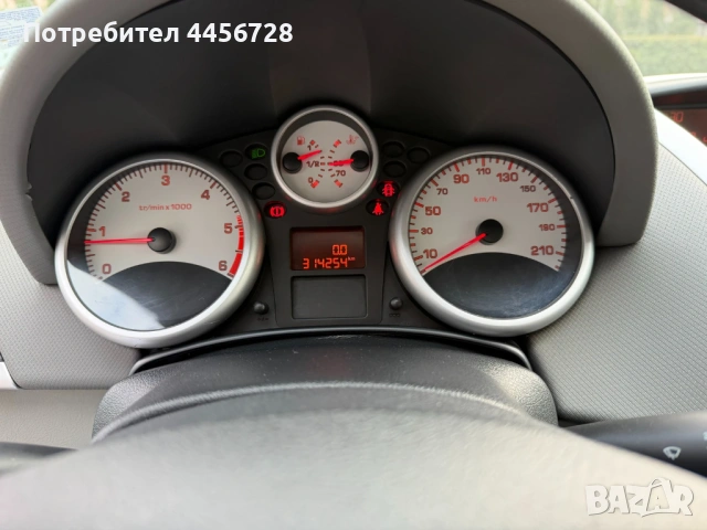 Продавам Peugeot 207 1.4 HDI, снимка 5 - Автомобили и джипове - 53629269