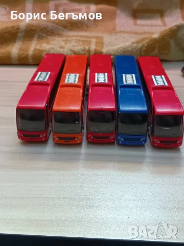 Лот автобуси на футболни отбори