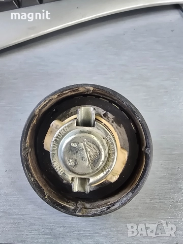 1404700005 Капачка Резервоар Mercedes W140 W210, снимка 2 - Части - 52927422