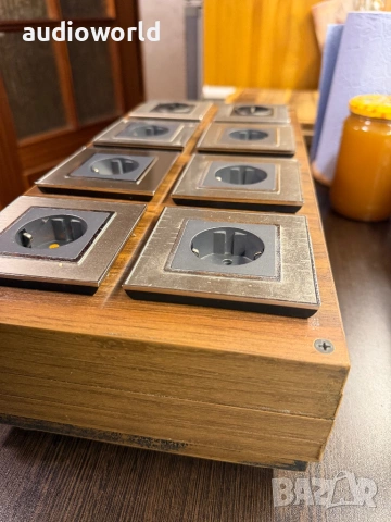 Продавам аидиофилски разклонител 8 гнезда, снимка 3 - Аудиосистеми - 53809674