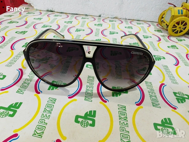 Слънчеви очила Carrera, снимка 3 - Слънчеви и диоптрични очила - 52674833