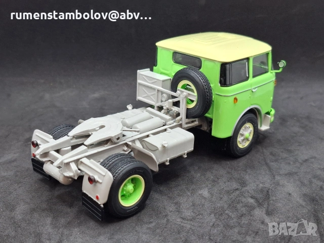 Шкода 706 RTTN, Авто История, 1:43, нов, снимка 3 - Колекции - 53928327