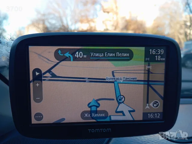 Навигация за автомобил TomTom 5" с карти на България и Европа, снимка 1 - TOMTOM - 48091663