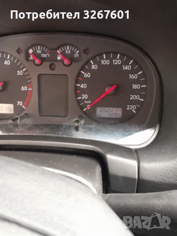 Фолксваген Голф 1.4 75кс.обслужен, снимка 9 - Автомобили и джипове - 49325751