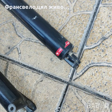 26 цола вилка за велосипед колело rock shox , снимка 4 - Части за велосипеди - 46770408