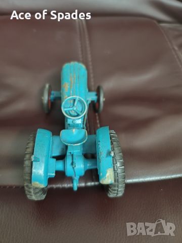 Стара Метална Играчка Трактор, снимка 7 - Колекции - 45902008